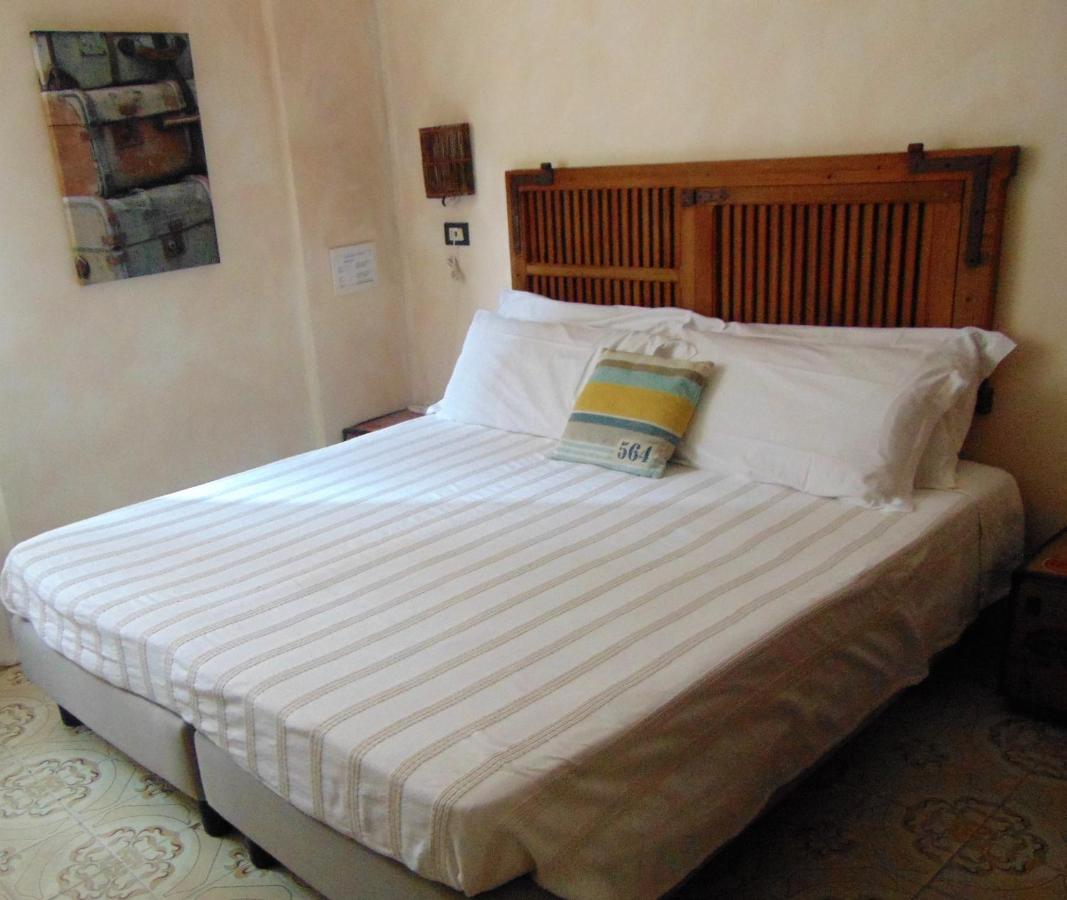 L'Antico Borgo Elena Noli Hotell Eksteriør bilde
